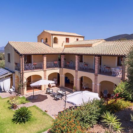 La Vecchia Fornace Hotel SantʼAnna Arresi Exterior foto