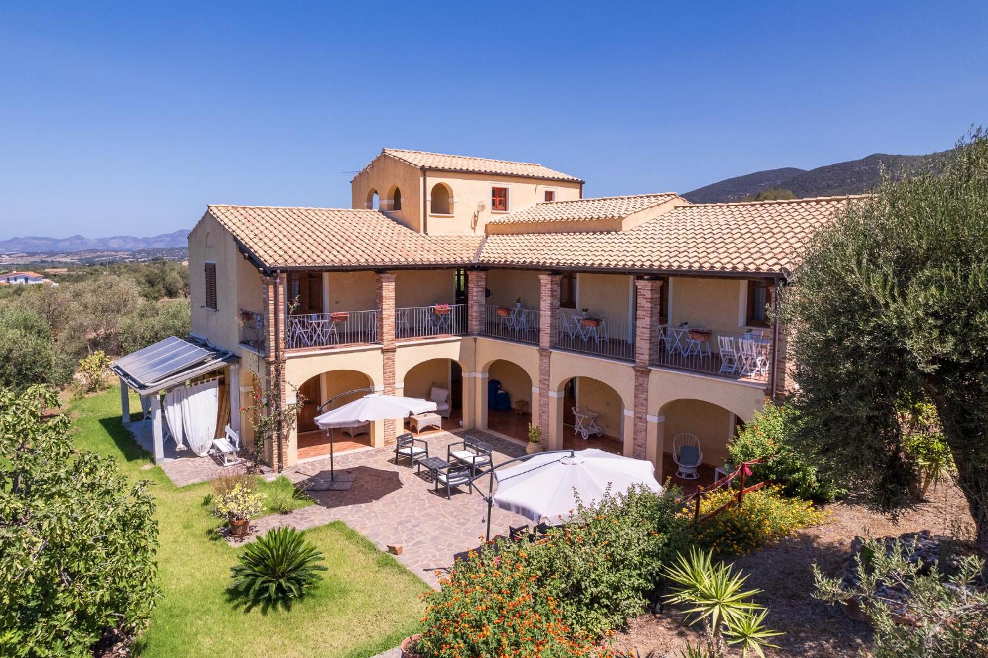 La Vecchia Fornace Hotel SantʼAnna Arresi Exterior foto